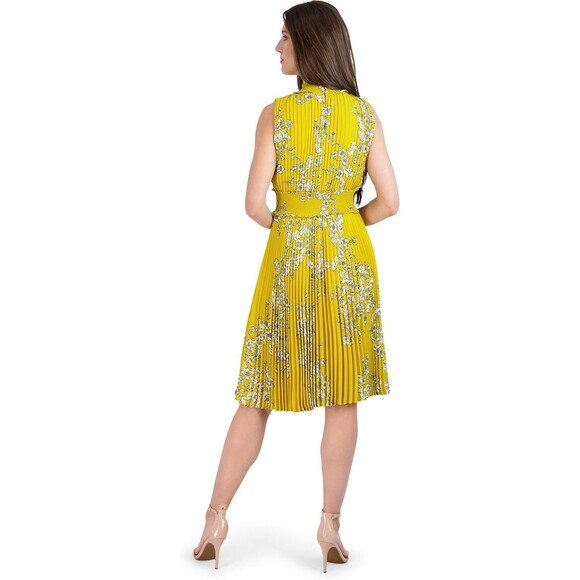 Nanette Lepore Women's Smocked High Neck Pleated Dress 4 Golden Cypress - Picture 3 of 4